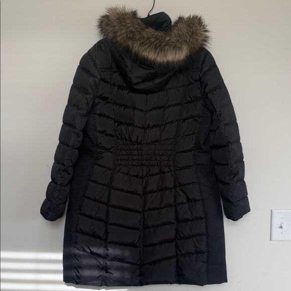 Michael Kors Black Puffer Jacket with Faux Fur Trim - Picture 7 of 13